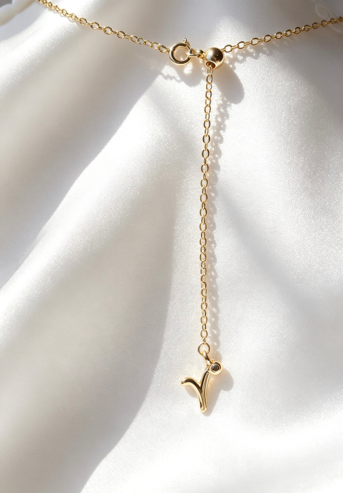 Collar con colgante de cuarzo transparente natural en oro de 14 quilates | Hecho a mano