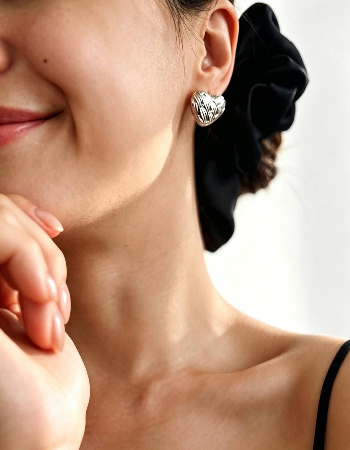 Aretes de corazón con baño de plata y circonitas cúbicas | Postes de plata esterlina S925