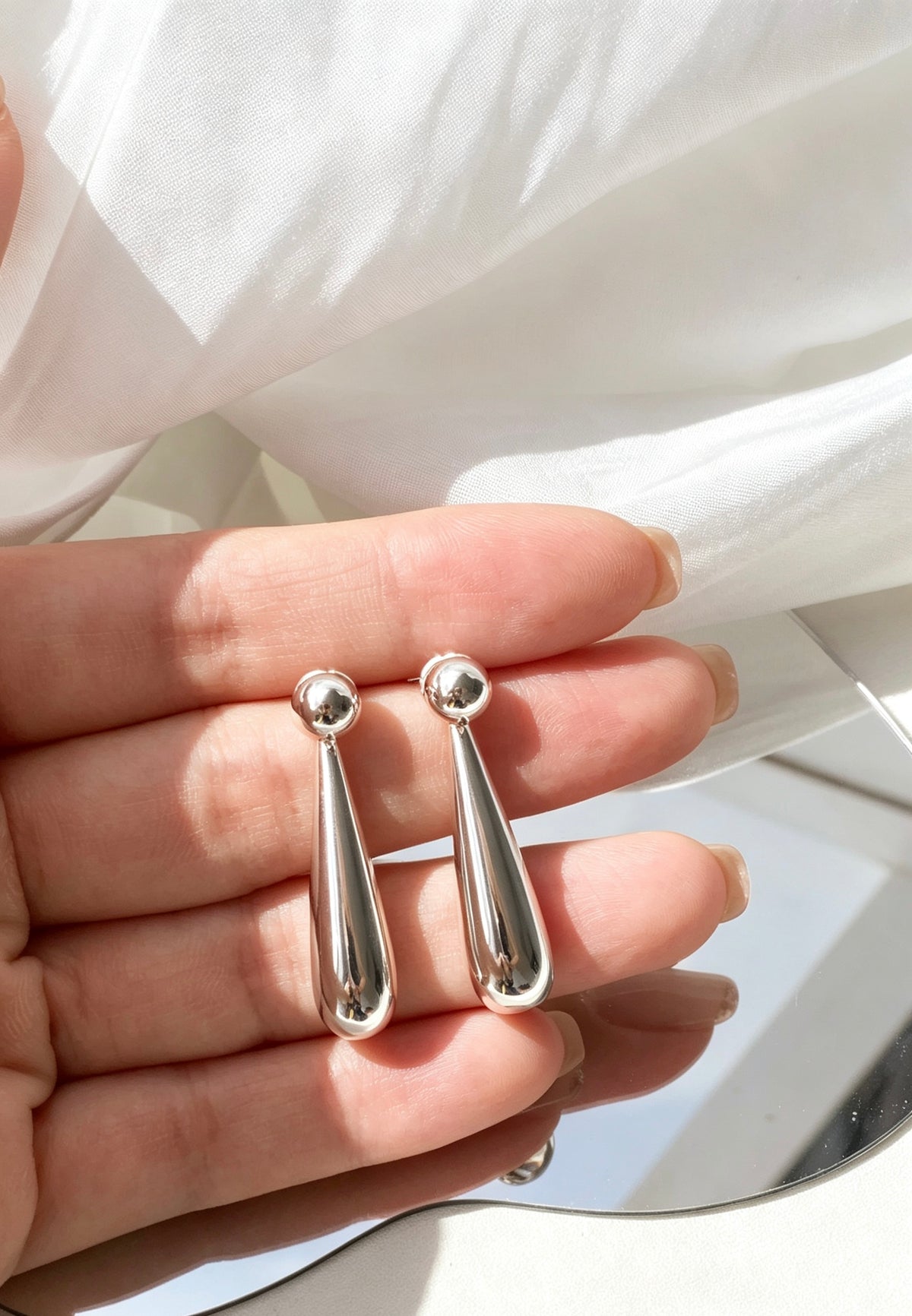 Pendientes de lágrima bañados en plata | Diseño vintage francés