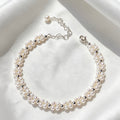 Pulsera de perlas de doble hilo con diseño floral | Perlas de agua dulce de 4 mm