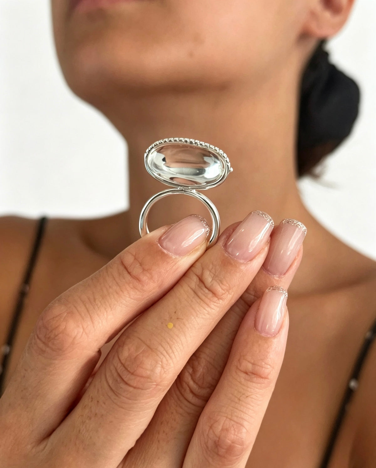 Anillo Abierto de Cristal Pavé | Cobre Bañado en Plata 15×20mm