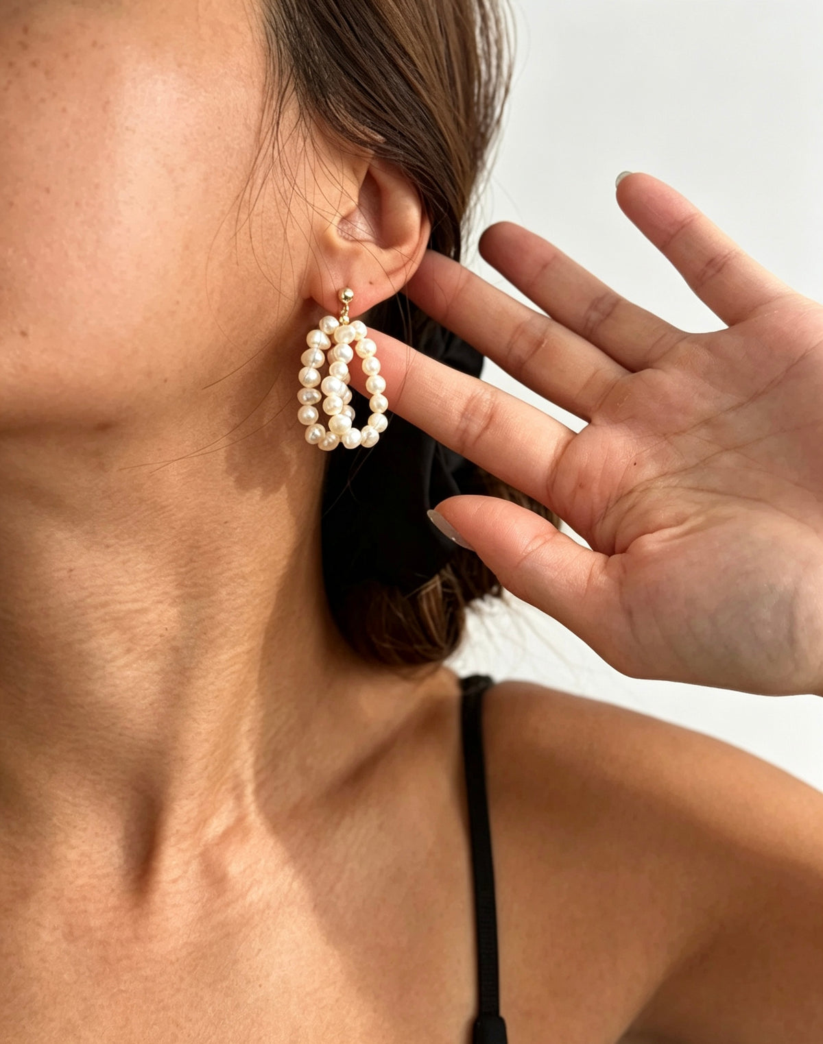 Pendientes de doble capa con perlas de agua dulce | Chapado en oro de 14K, plata S925