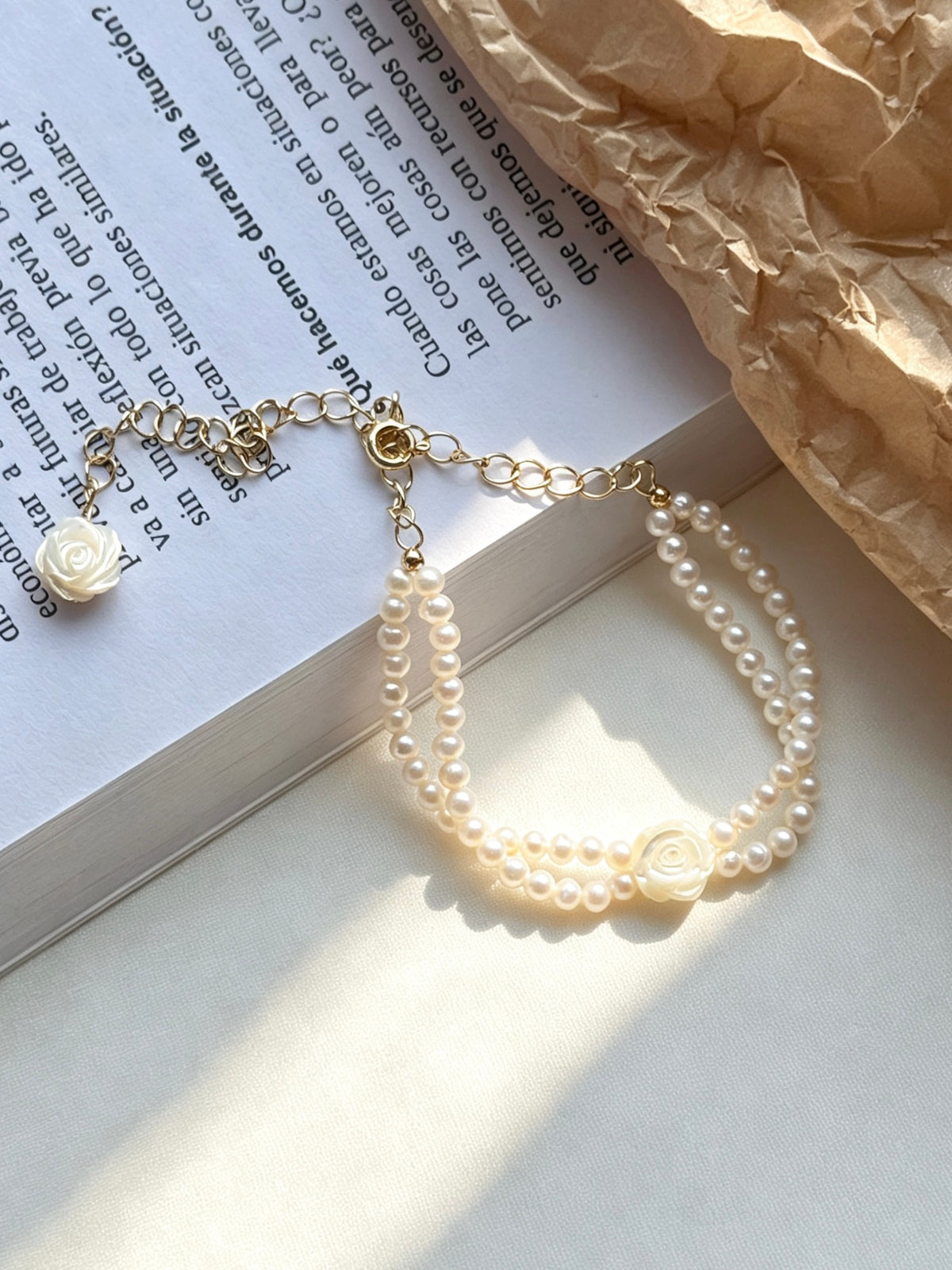 Pulsera de perlas rosas | Perlas de agua dulce de 4 mm, chapado en oro de 14 K
