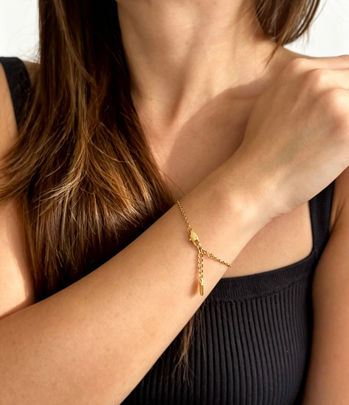 Pulsera de cadena delicada bañada en oro de 14K | Diseño minimalista