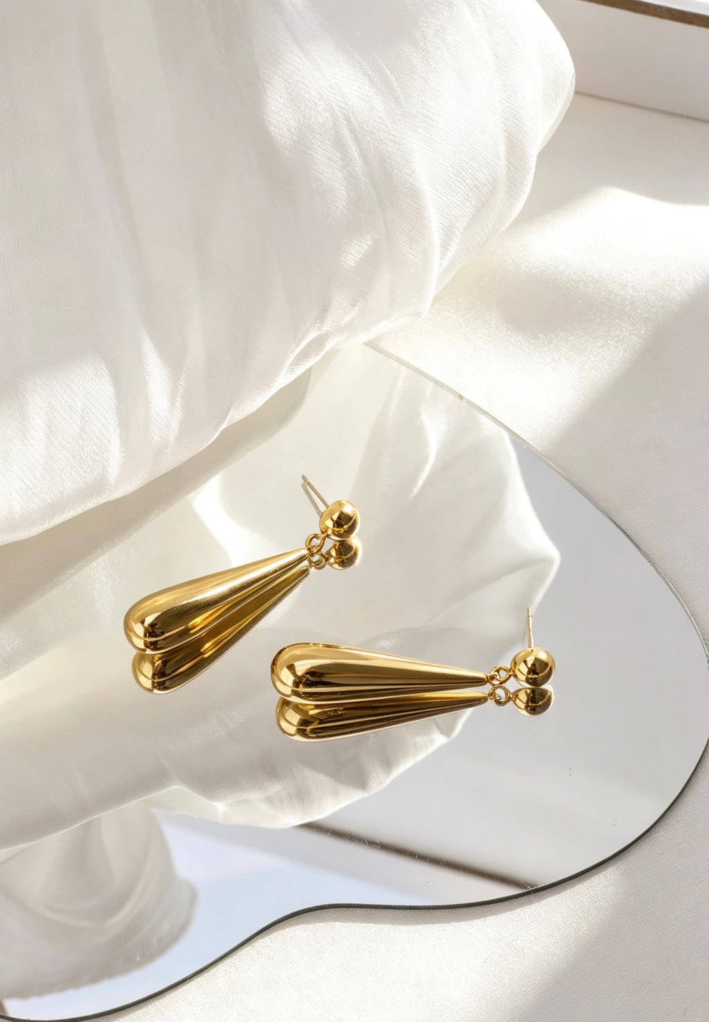 Pendientes de lágrima chapados en oro de 14 quilates | Diseño vintage francés