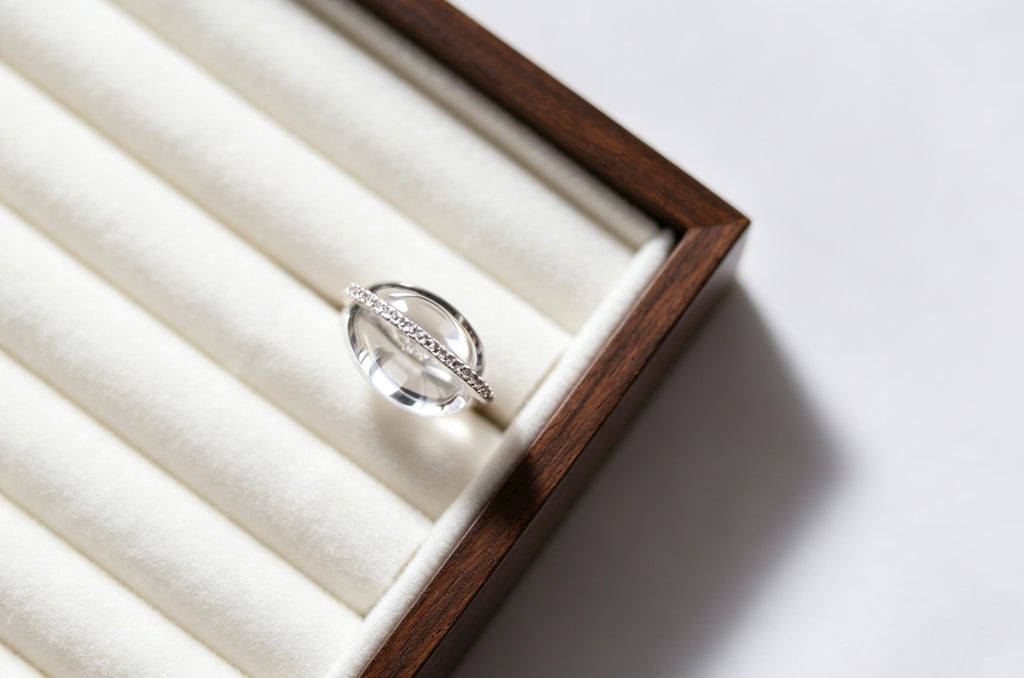 Anillo Abierto de Cristal Pavé | Cobre Bañado en Plata 15×20mm