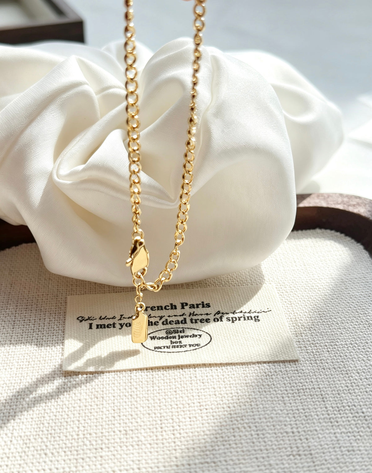Pulsera de cadena cubana chapada en oro de 14K | Diseño de eslabones gruesos