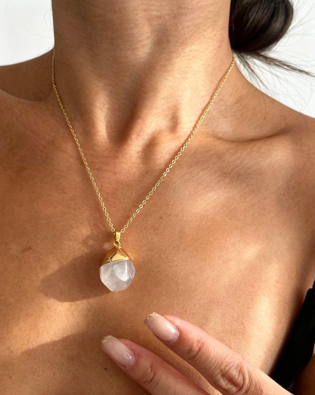 Collar con colgante de cuarzo transparente natural en oro de 14 quilates | Hecho a mano