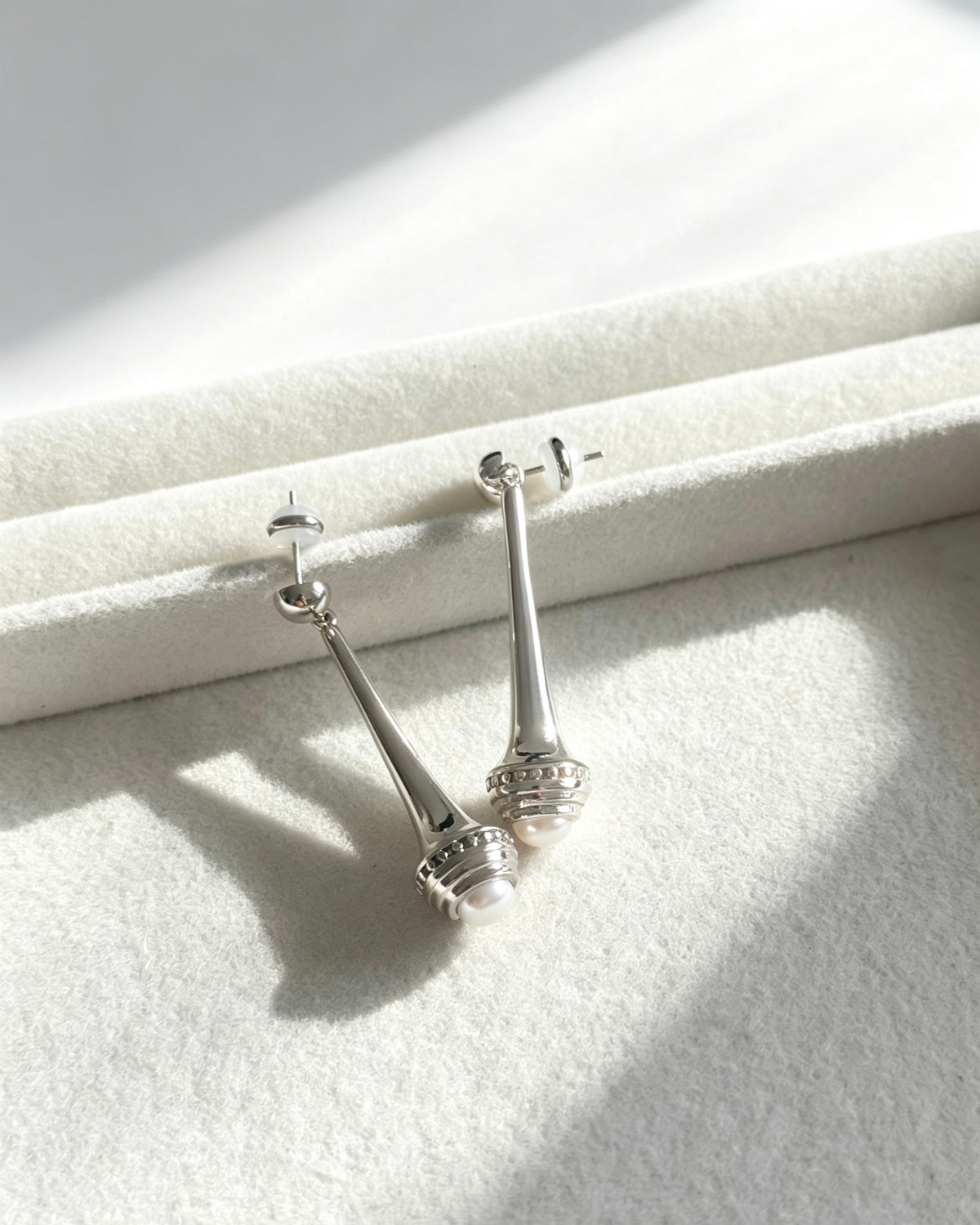 Pendientes de perlas bañados en plata | Postes de plata de ley S925