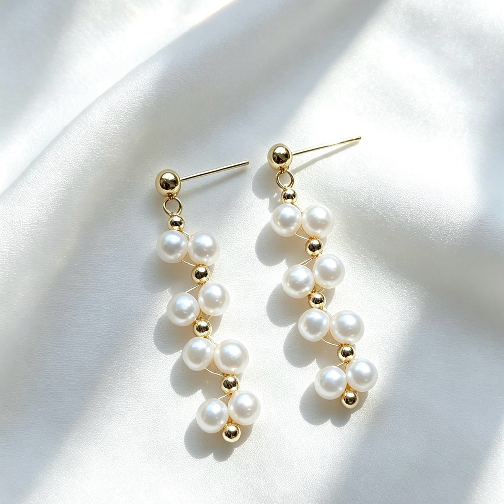 Pendientes largos de encaje con perla de agua dulce | Chapados en oro de 14K, plata S925