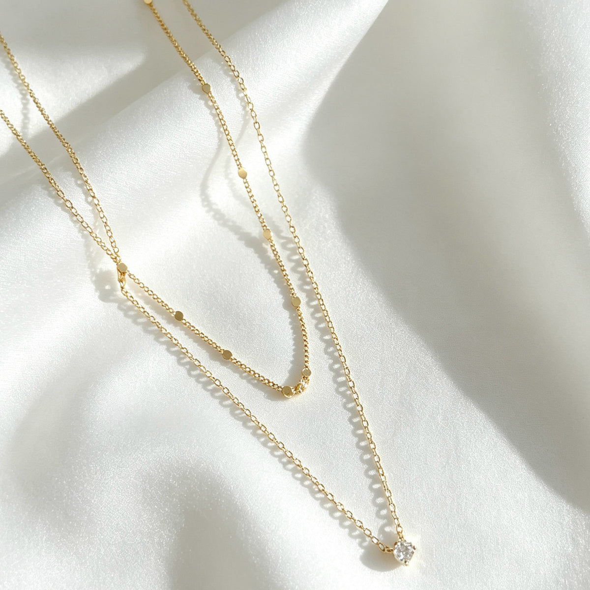 Set de collares en capas de circonita cúbica bañados en oro de 14K | Diseño minimalista