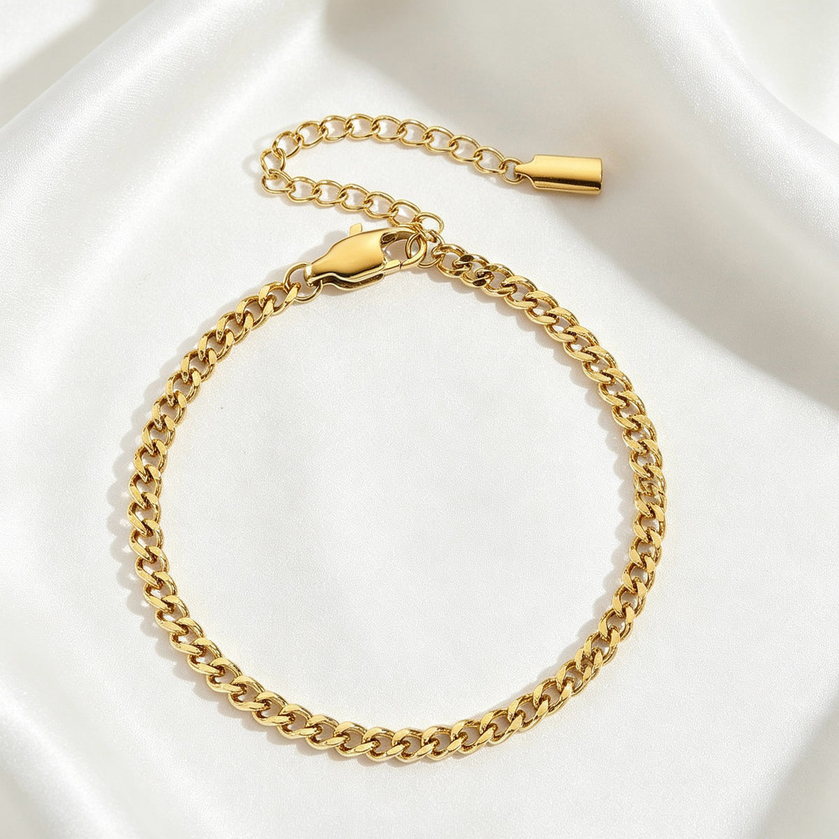 Pulsera de cadena cubana chapada en oro de 14K | Diseño de eslabones gruesos