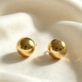 Pendientes de bola chapados en oro de 14K | Postes de plata de ley S925