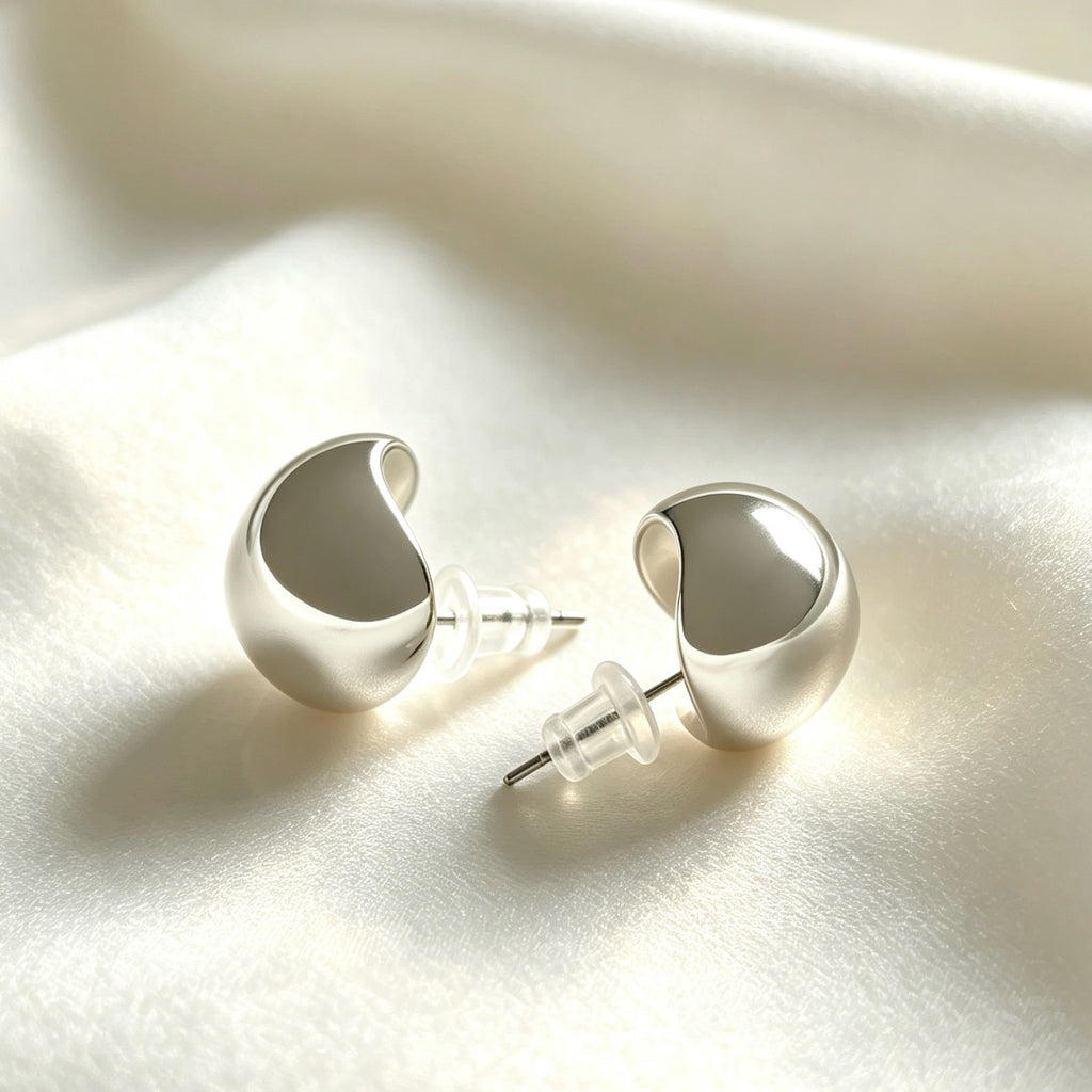 Pendientes de bola bañados en plata | Postes de plata de ley S925