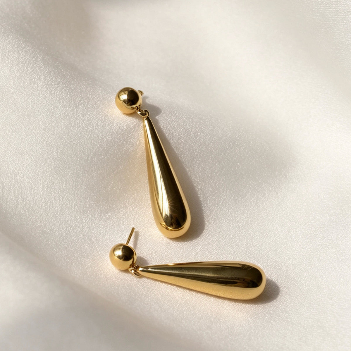 Pendientes de lágrima chapados en oro de 14 quilates | Diseño vintage francés