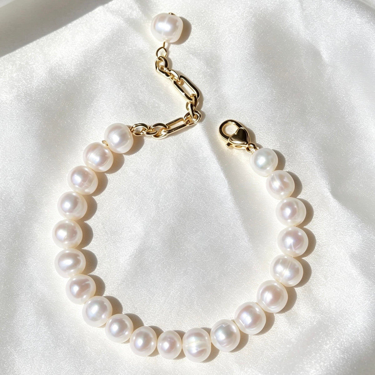 Pulsera de perlas | Perlas de agua dulce naturales de 8 mm, bañadas en oro de 14 K