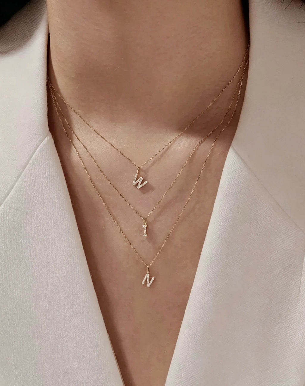 Conjunto de collares con iniciales de circonita chapados en oro de 14K (W, I, N) | Hecho a mano