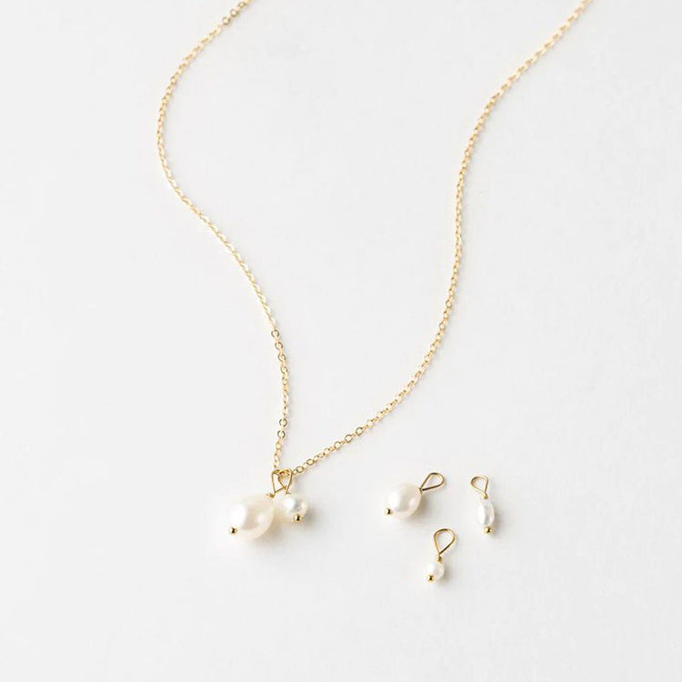 Collar con colgante de perla de agua dulce bañado en oro de 14K | Ajustable